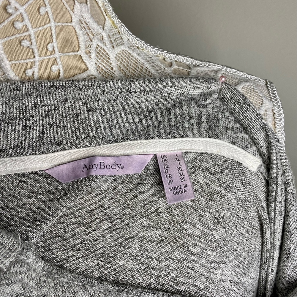 🌸Q32 - Anybody Shawl Cardigan🩶 - Picture 5 of 5